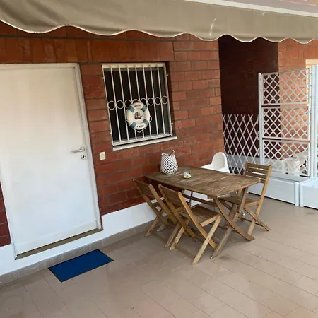 Casa In Riva Al Diletta Spiti * Кастеллетто-сопра-Тичино